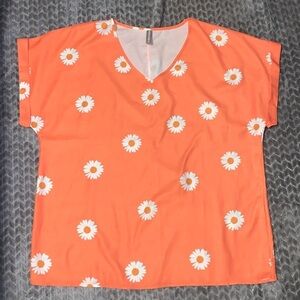 Noracora‎ Bamboo Shirt.  Daisy print.  Size XL.  Short rolled sleeve.